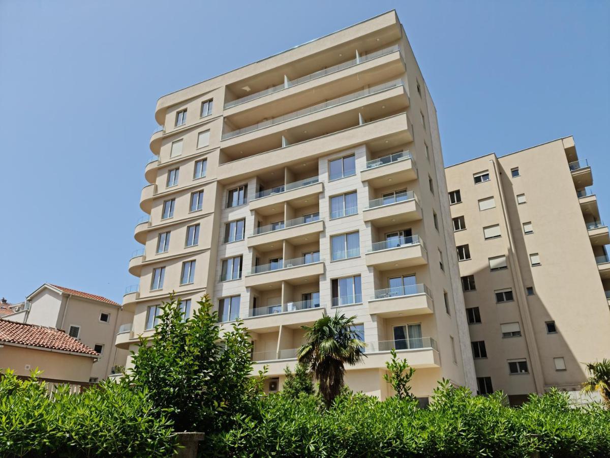 As Apartments ブドヴァ エクステリア 写真